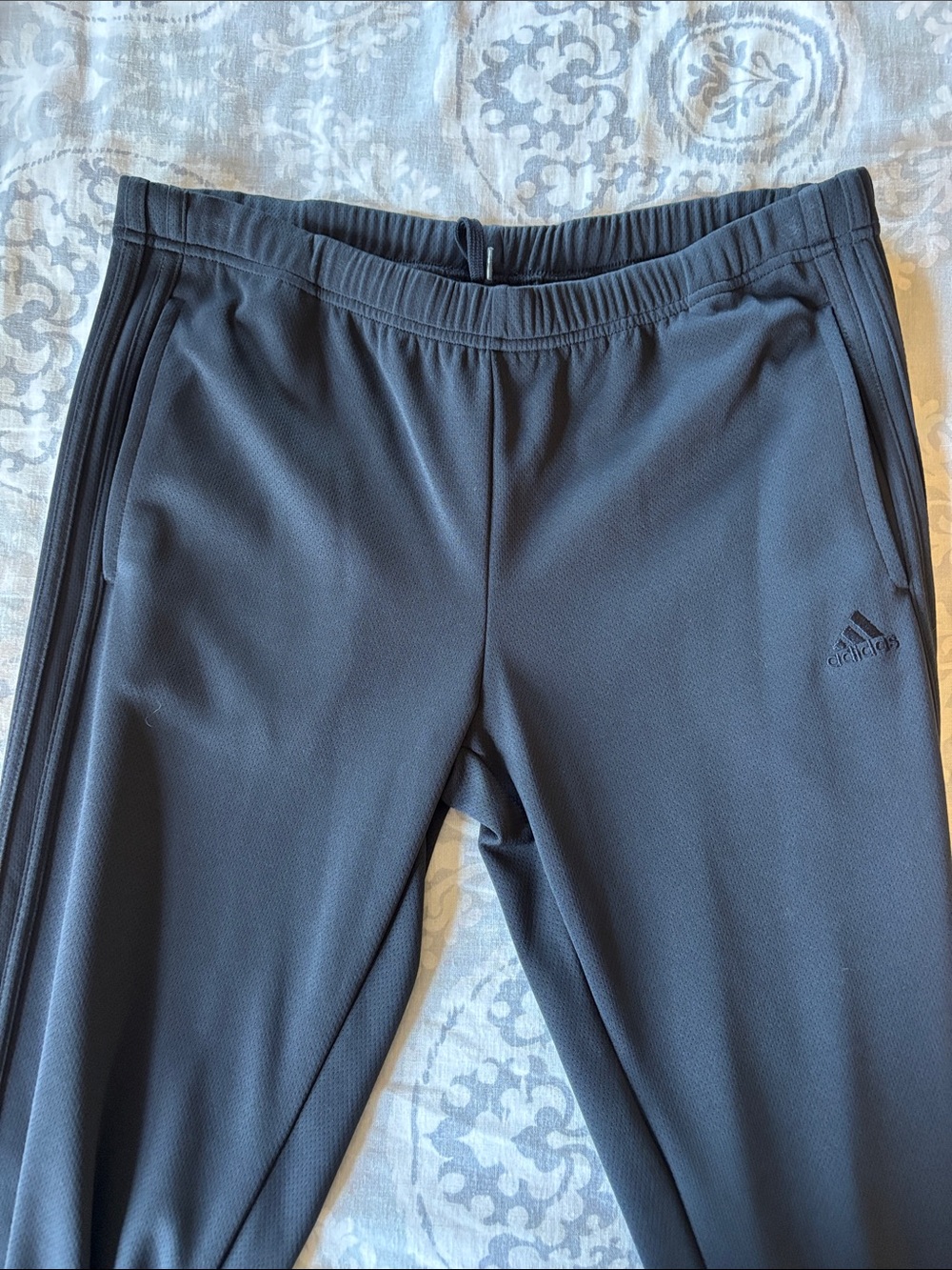 Adidas Women’s Black Zip Jacket and Jogger Pants / Tracksuit - Picture 9 of 13